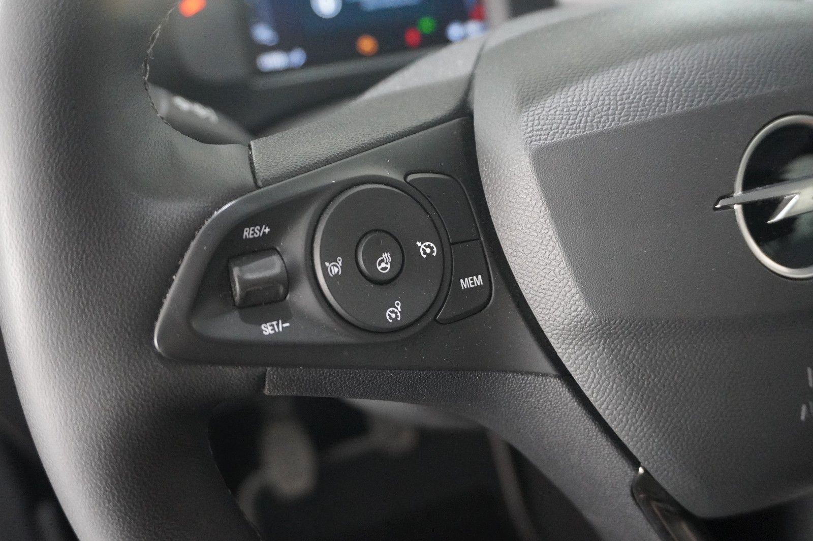 Fahrzeugabbildung Opel Corsa F 1.2 FACELIFT NAVI/LED/KAMERA/VIRTU./SHZ