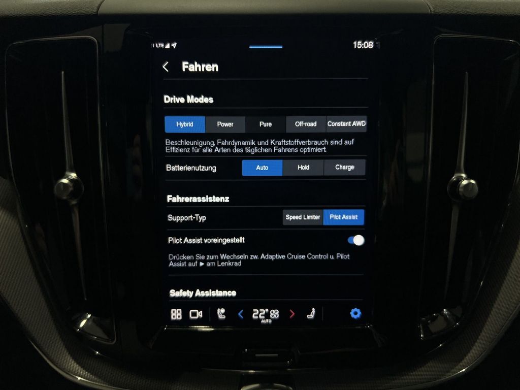 Volvo XC60 T6 R-Design Recharge AWD ACC AHK 360° LED