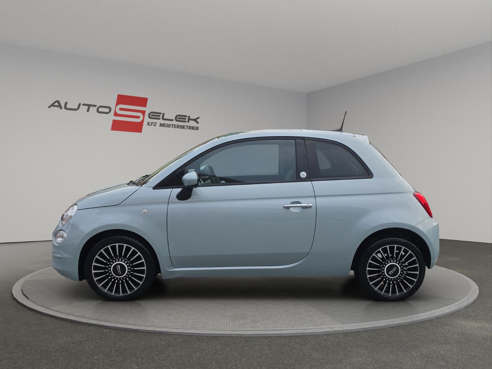 Fahrzeugabbildung Fiat 500 Launch Edition Panorama-Dach  Apple Carplay
