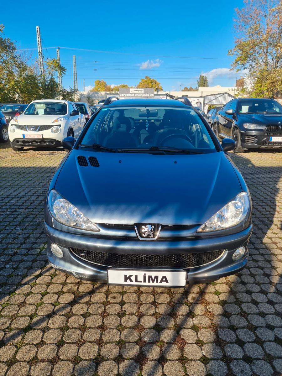 Peugeot  2006 — rear view