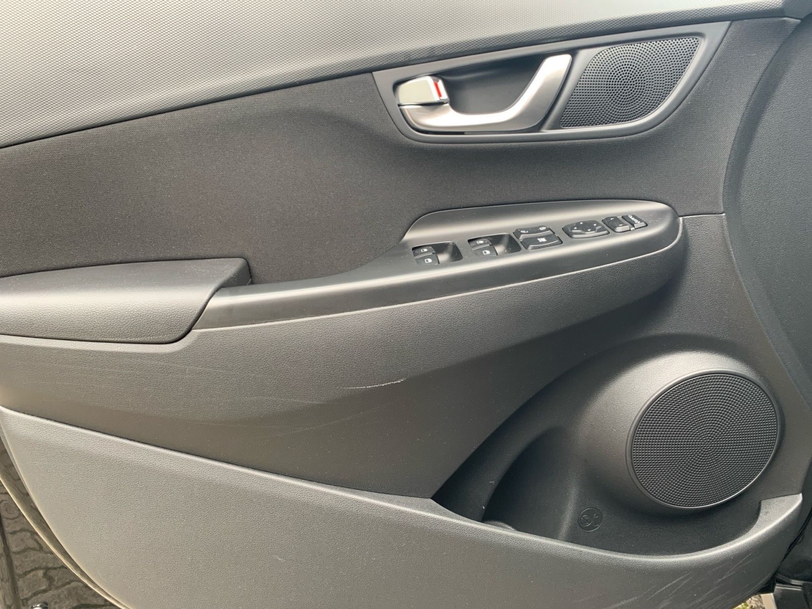 Fahrzeugabbildung Hyundai KONA 1.6 GDI Trend Hybrid Allwetter