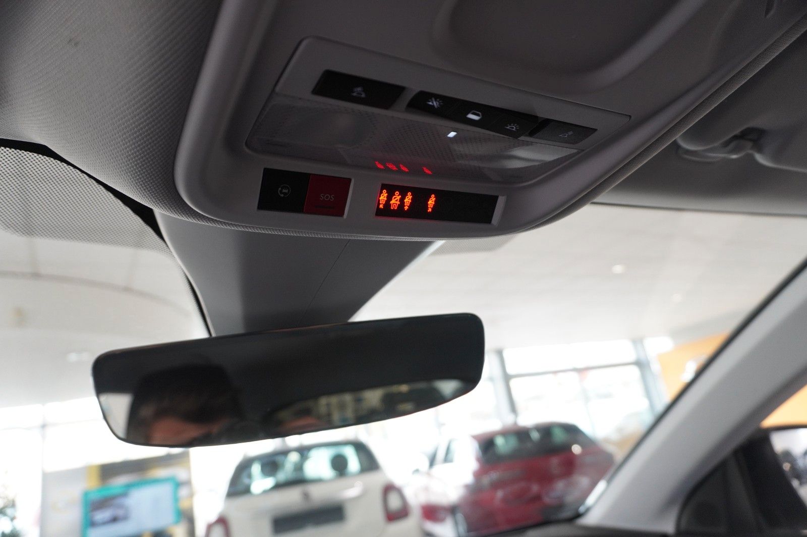 Fahrzeugabbildung Opel Grandland (X) 1.6T GSe HYBRID 4X4 NAVI/LED/SPORT