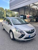 Opel Zafira Tourer 2.0 CDTI 170 PS  7-Sit... - Opel Zafira Tourer in Düsseldorf