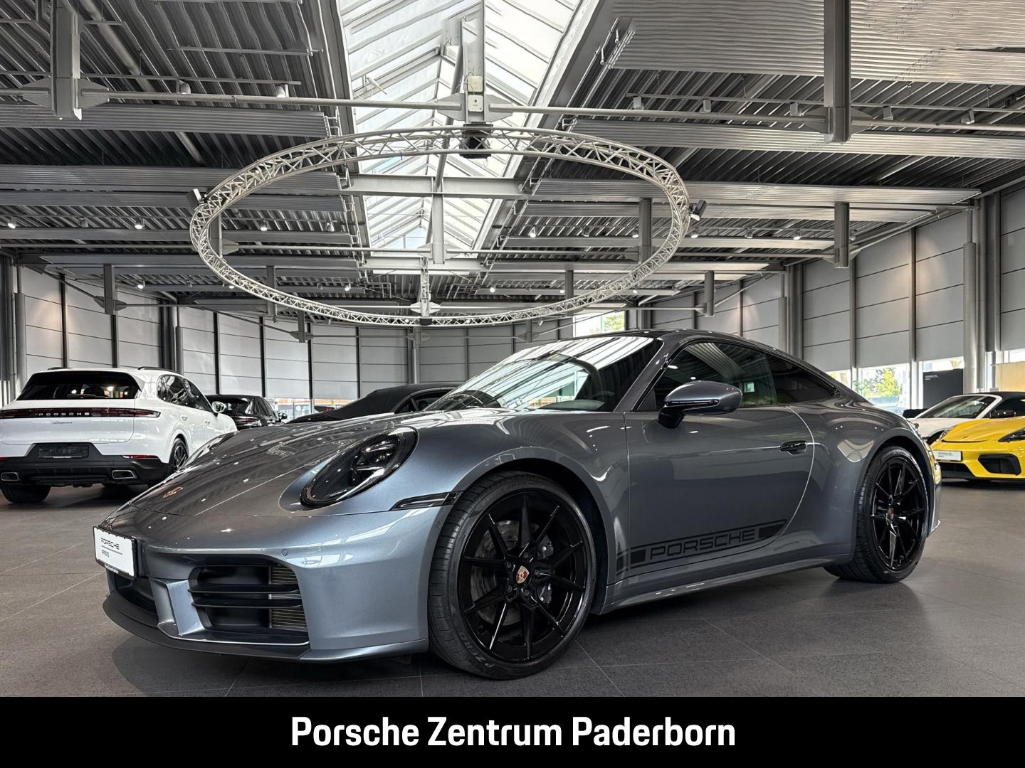 Porsche 992 911 Carrera Sportabgas Surround-View BOSE