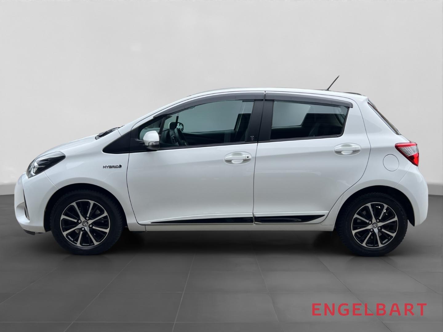 Toyota Yaris 1.5 Hybrid Team D Allwetterreifen