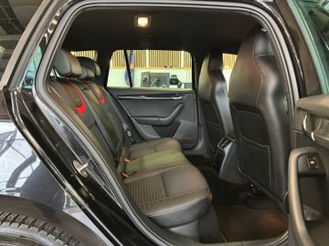 MYAUTOCENTER – Gebraucht- und Jahreswagen mit Werkstattservice in Pfaffenhofen Skoda Octavia Combi RS *1. Hand*Klima*Navi*Xenon*BT*