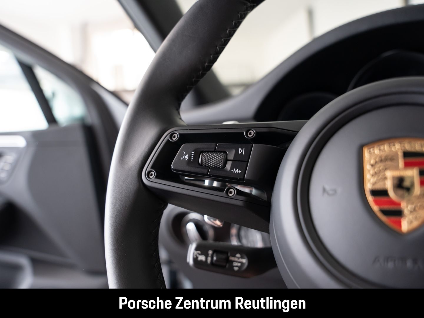 Porsche Macan Sportabgas Standheizung Surround View BOSE foto 23