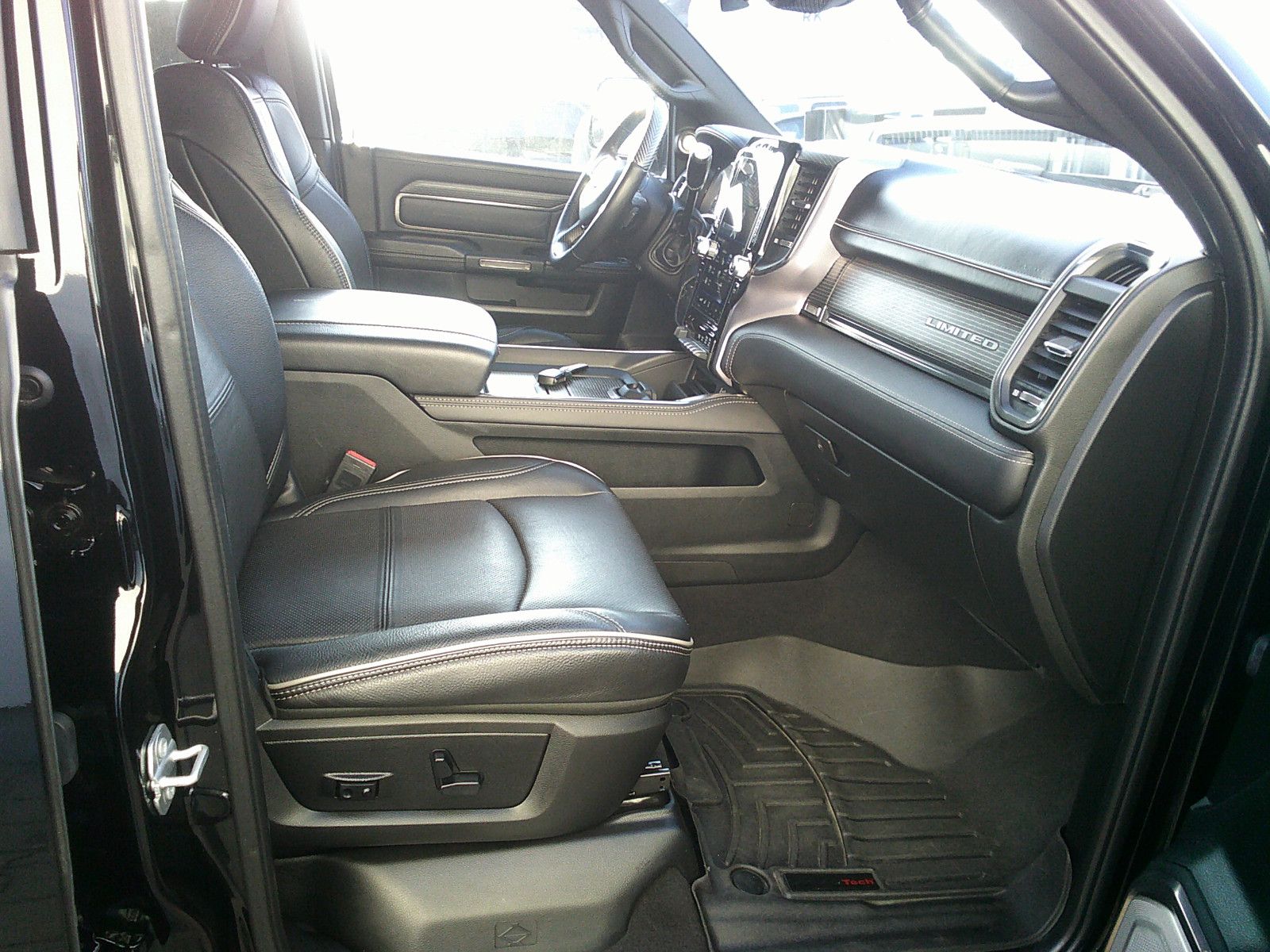 Fahrzeugabbildung Dodge RAM 2500 Limited Crew Cab 6,7 Cummins/Box
