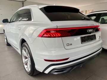 Audi Q8 - 7