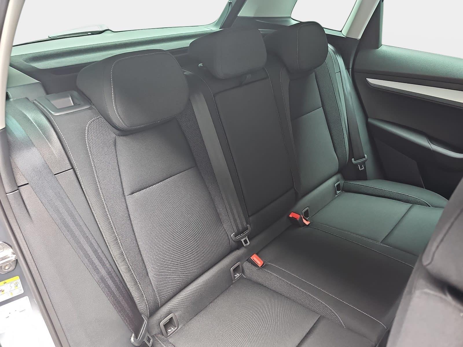 Skoda KAROQ 2.0 TDI DSG FAMILY LED AHK KAMERA