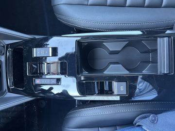 Citroën C4 Hybrid 145 Max KAMERA LED NAVI SHZ ALU