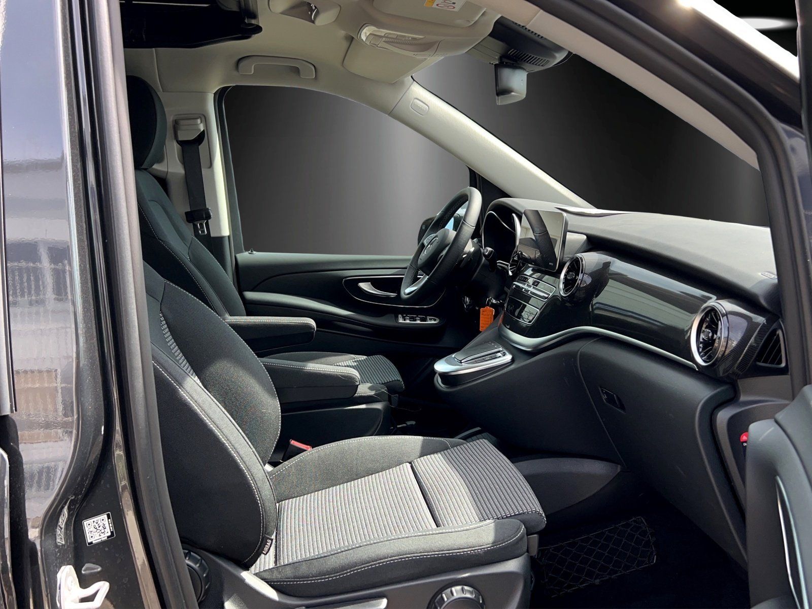 Fahrzeugabbildung Pössl V 250d Pössl CAMPSTAR Küche Markise 360°ILS Navi