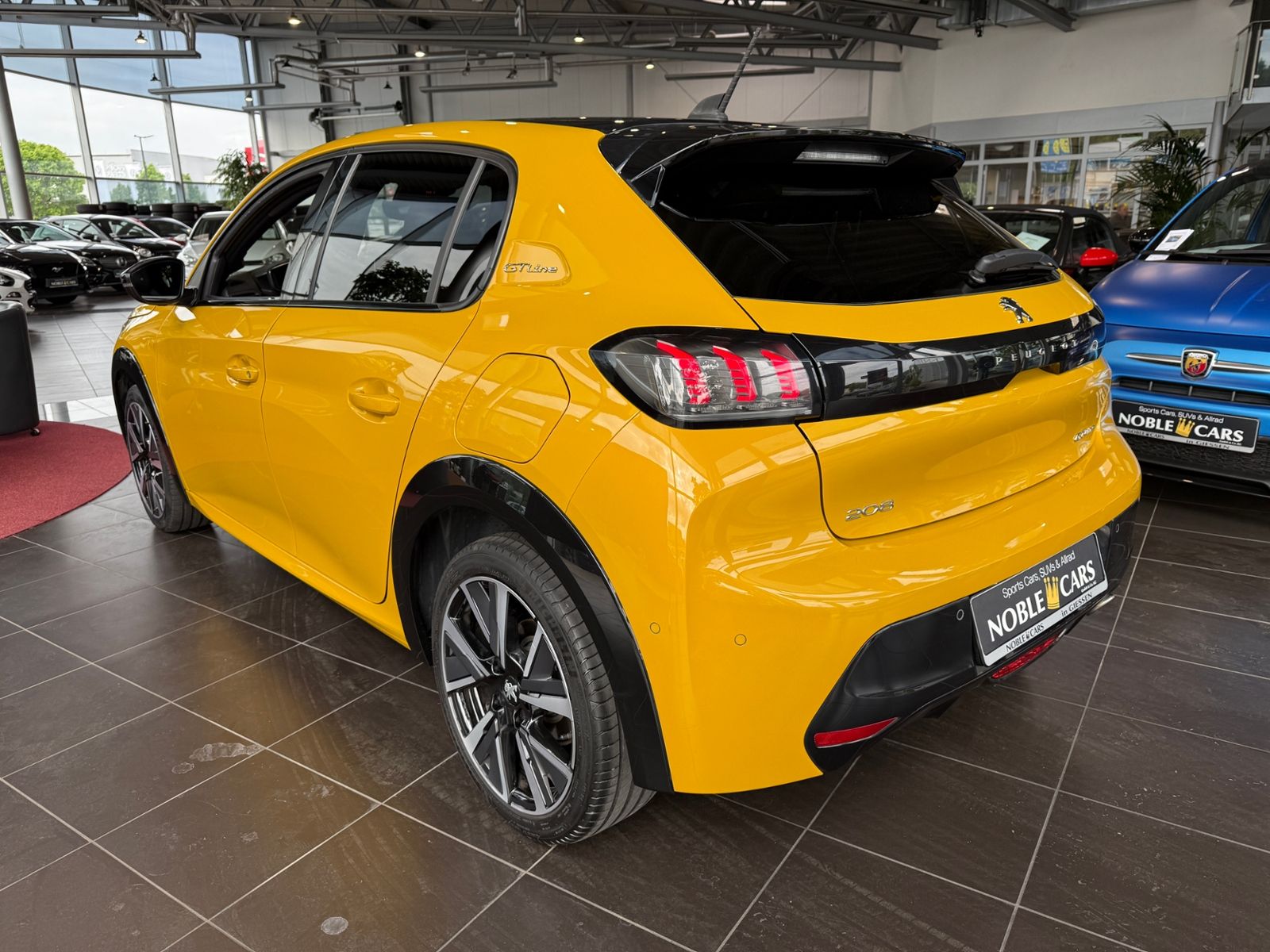 Fahrzeugabbildung Peugeot 208 Allure GT-Line RFK LED NAVI