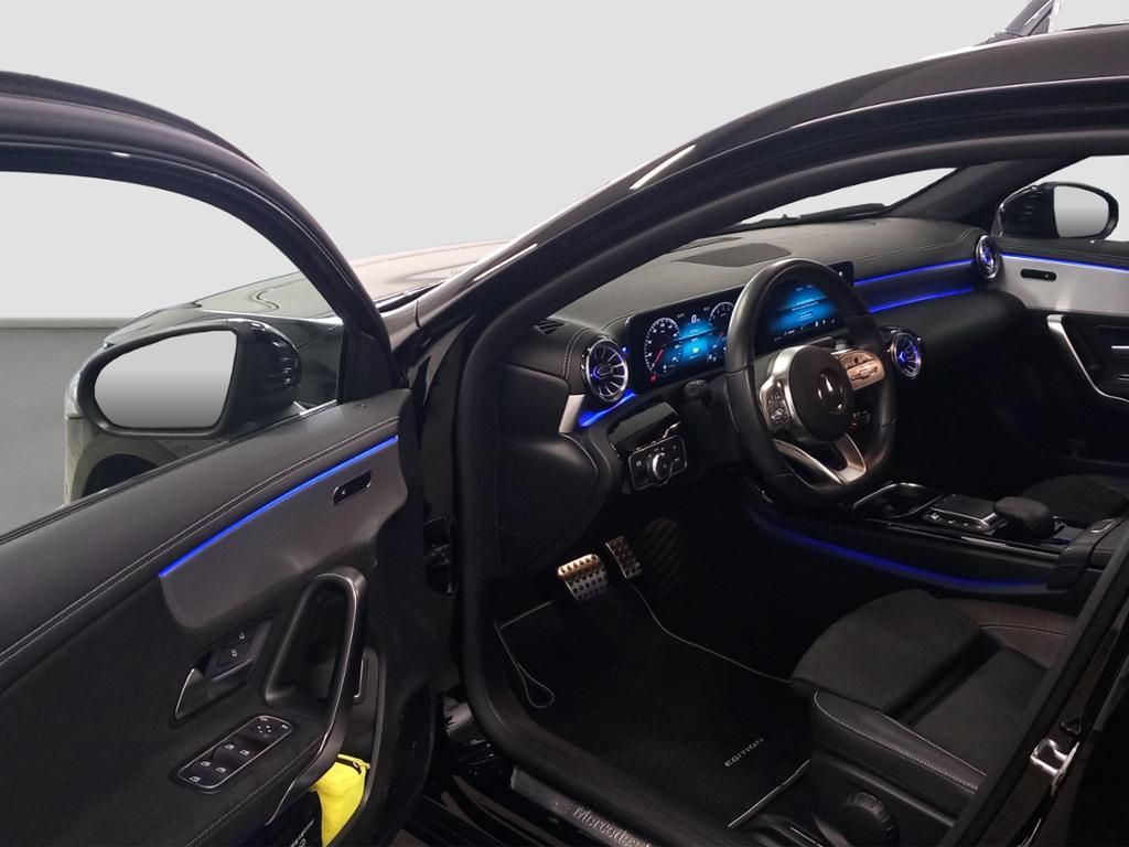 Fahrzeugabbildung Mercedes-Benz A 250 e Kompaktlimousine AMG Line*NightPaket*LED
