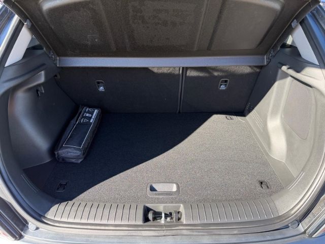 Fahrzeugabbildung Hyundai KONA Prime 2WD +LEDER+NAVI+KLIMA+SHZ+PDC+RFK+UVM