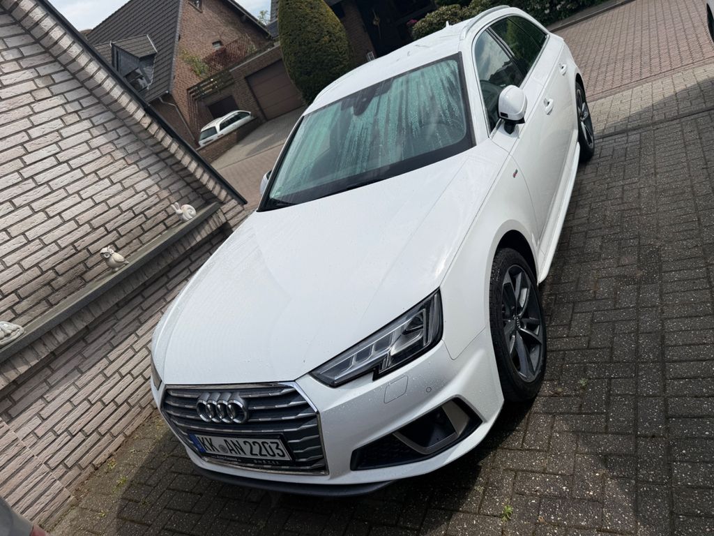 Image of Audi A4