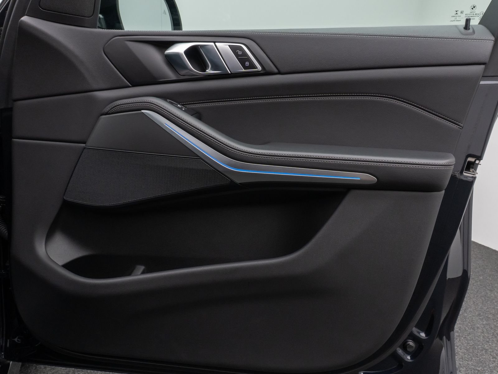 Fahrzeugabbildung BMW X5 xD45e M Sport Laser 360°HUD DAB HiFi SoftClos