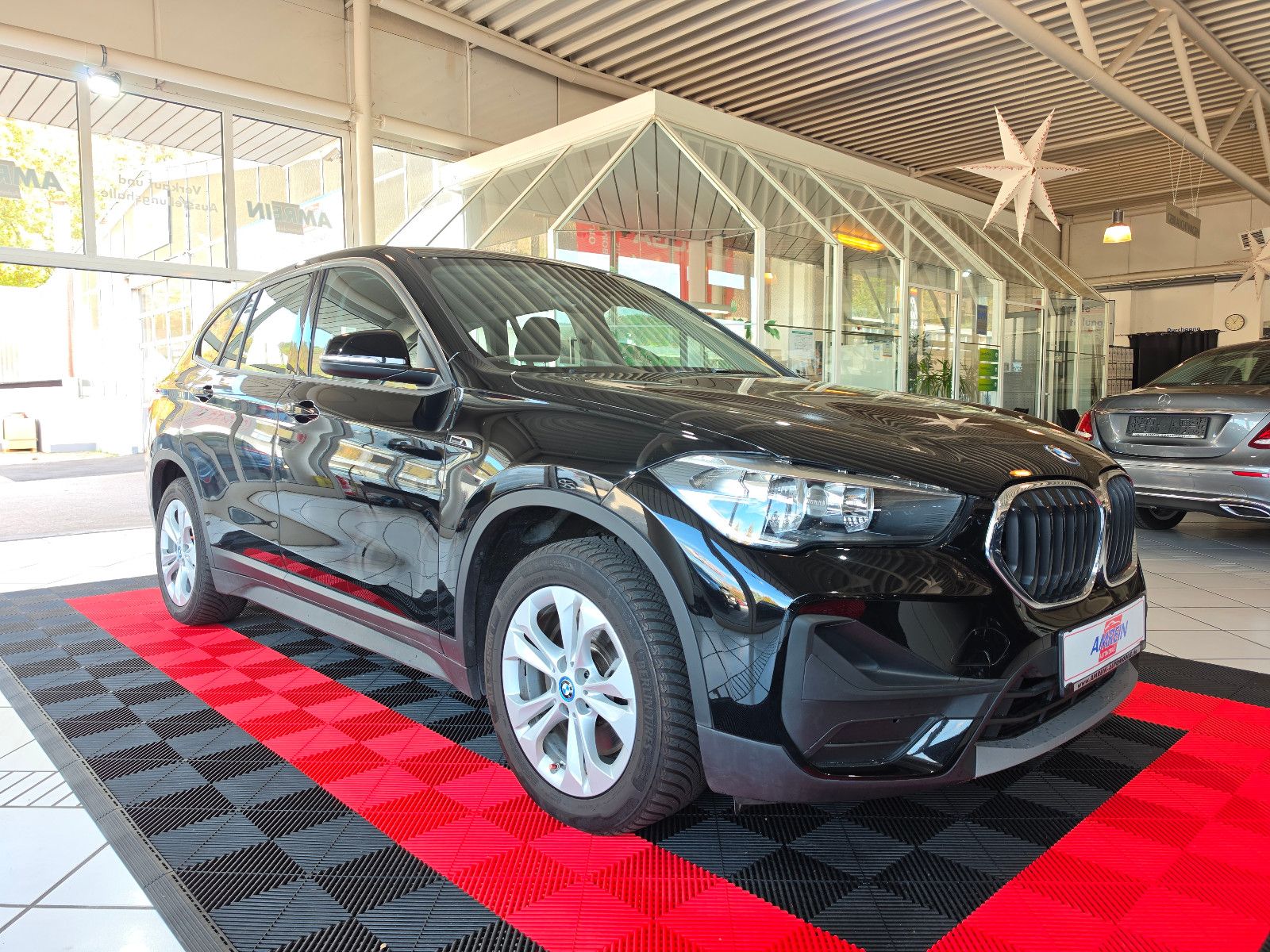 BMW X1 xDrive 25 e Advantage+NAVI+AHK+LED+