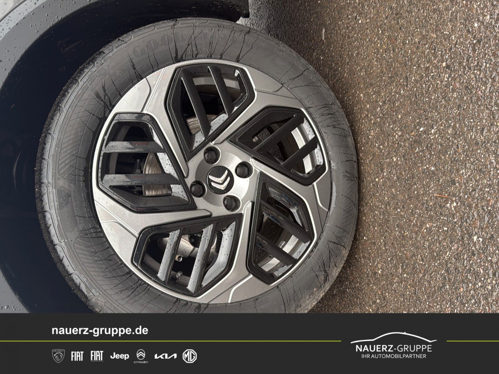 Fahrzeugabbildung Citroën C4 Lim. Plus