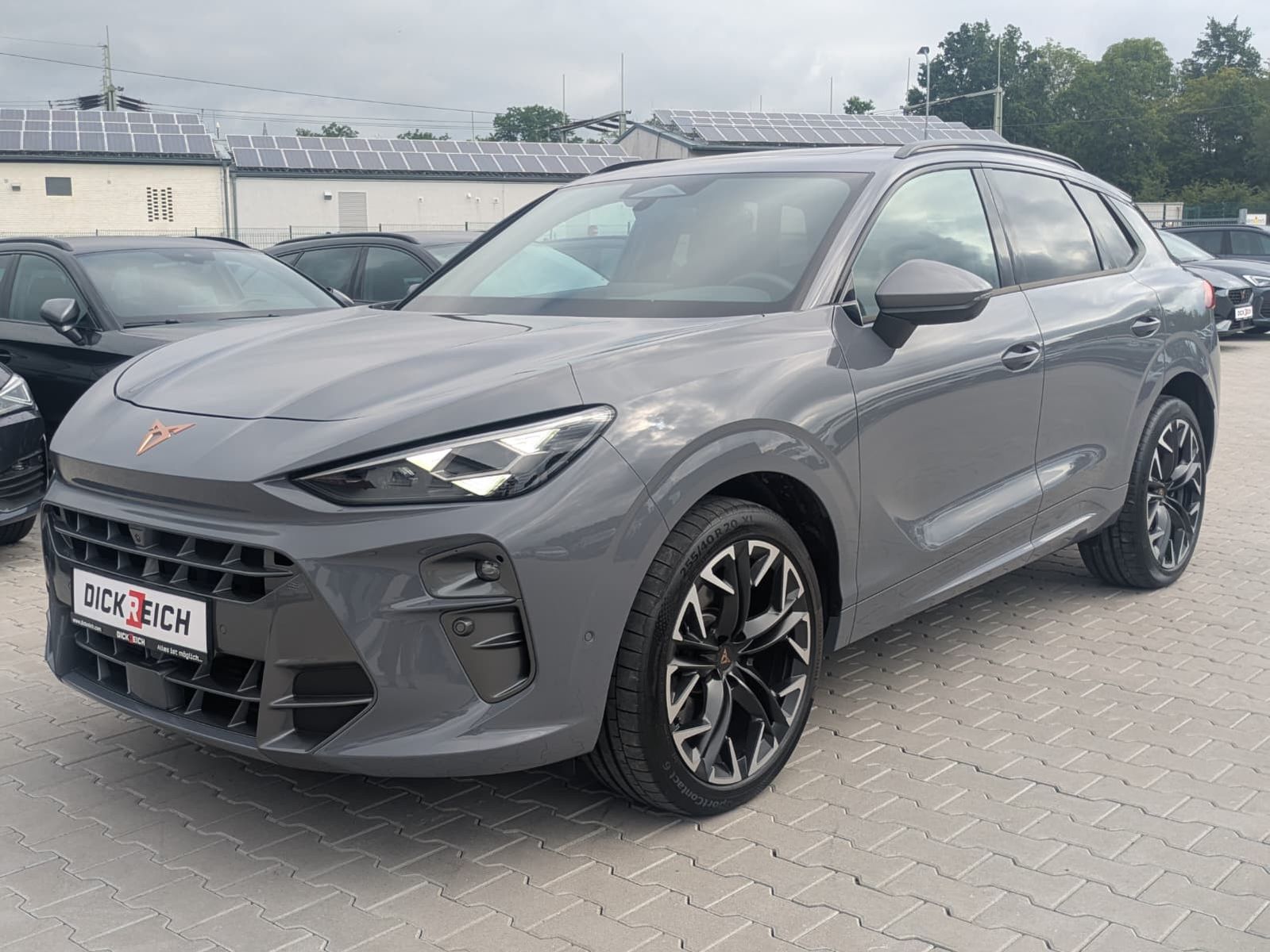 Fahrzeugabbildung CUPRA Terramar 2.0 TSI 4D VZ HUD*MATRIX*PANO*DCC*20"