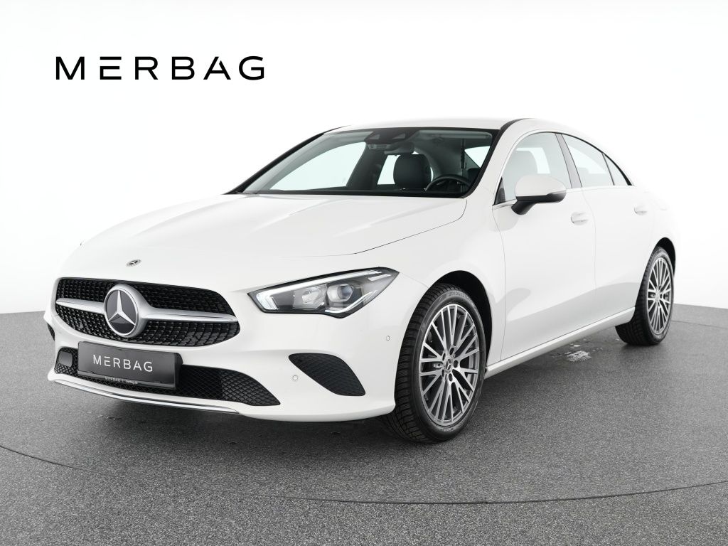 MERCEDES-BENZ CLA 200 Coupé Kam. KlimaA LED LM Navi PDC SHZ