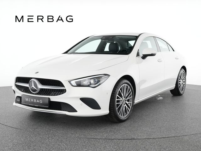 MERCEDES-BENZ CLA 200 Coupé Kam. KlimaA LED LM Navi PDC SHZ