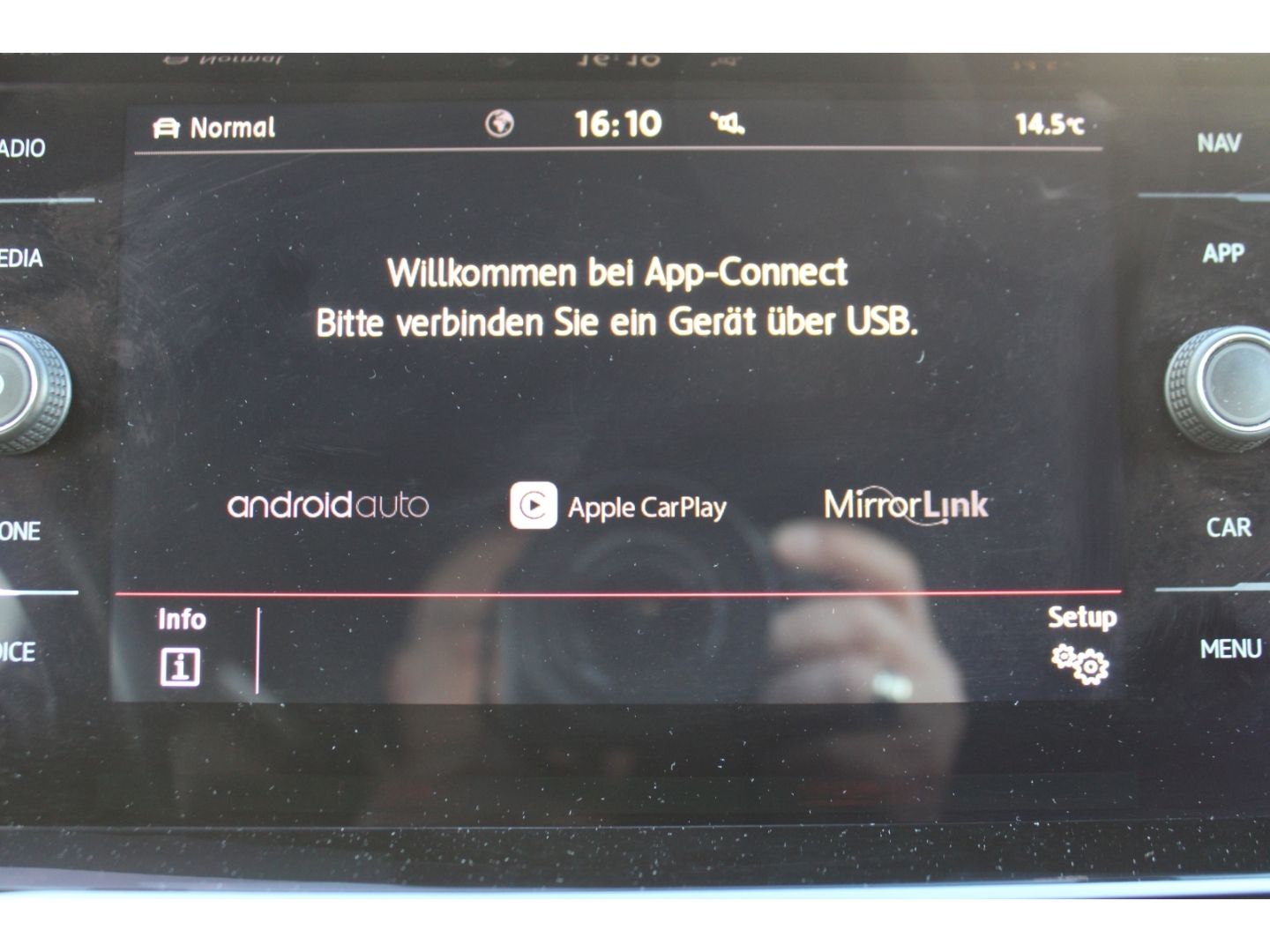 Fahrzeugabbildung Volkswagen Polo VI GTI 2.0TSI DSG ACC LED Milltek H&R PDC R