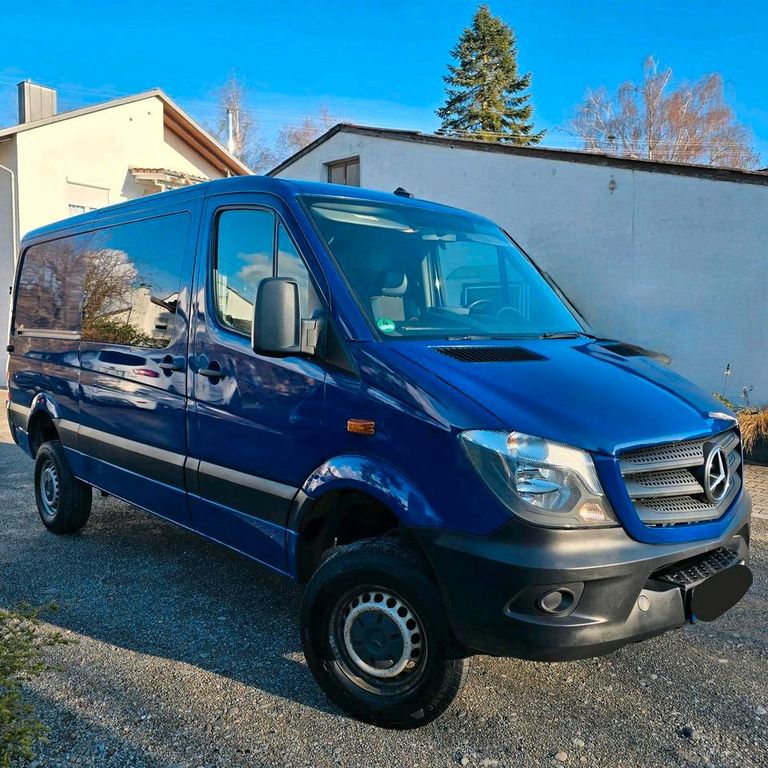 Image of Mercedes-Benz Sprinter