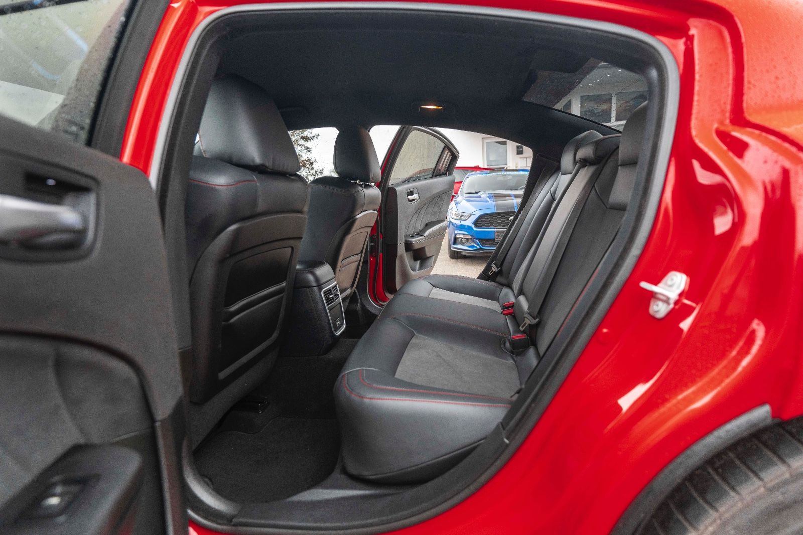 Fahrzeugabbildung Dodge Charger 5,7L R/T KAM NAV BLACKTOP CARPLAY ALPIN