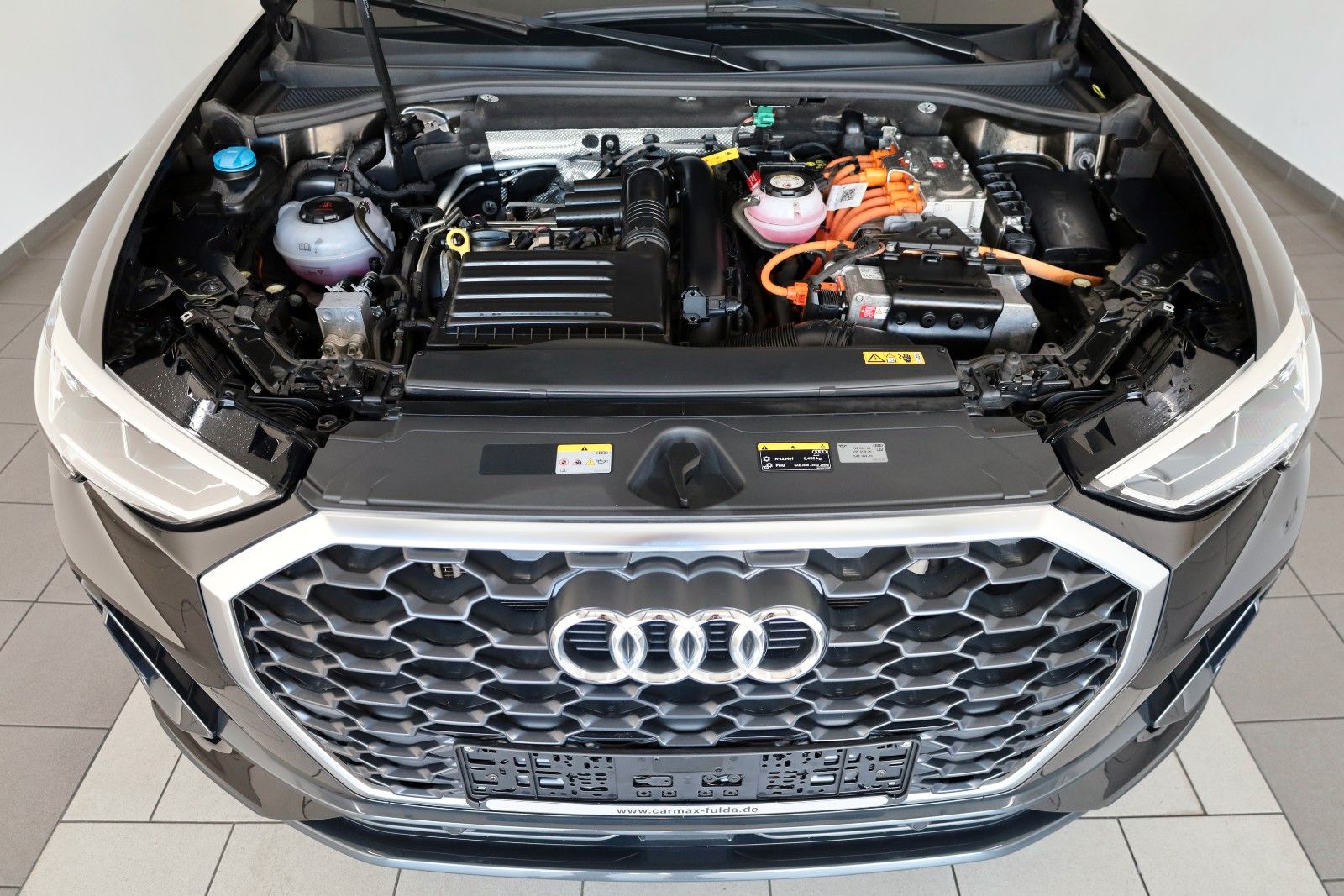 Fahrzeugabbildung Audi Q3 45TFSIe Sportback,Leder,Navi,LED,SH,Kamer,ACC