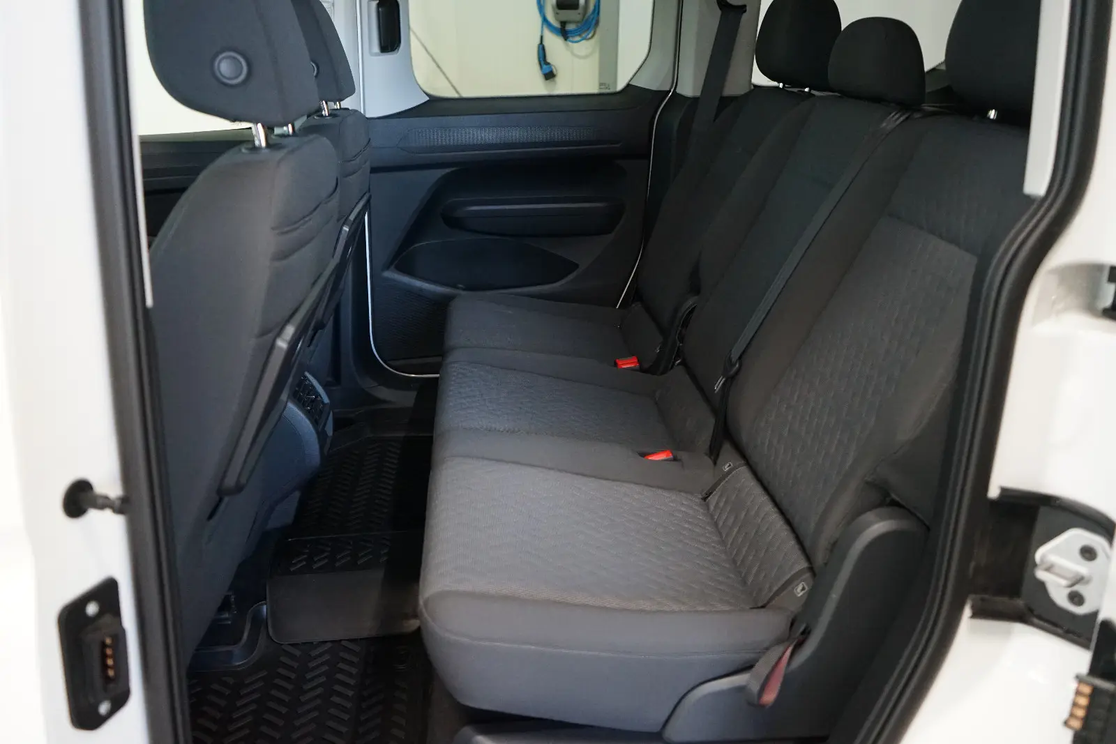 Volkswagen Caddy 1.5 TSI DSG Edition AHK+ACC+Kamera+SHZ
