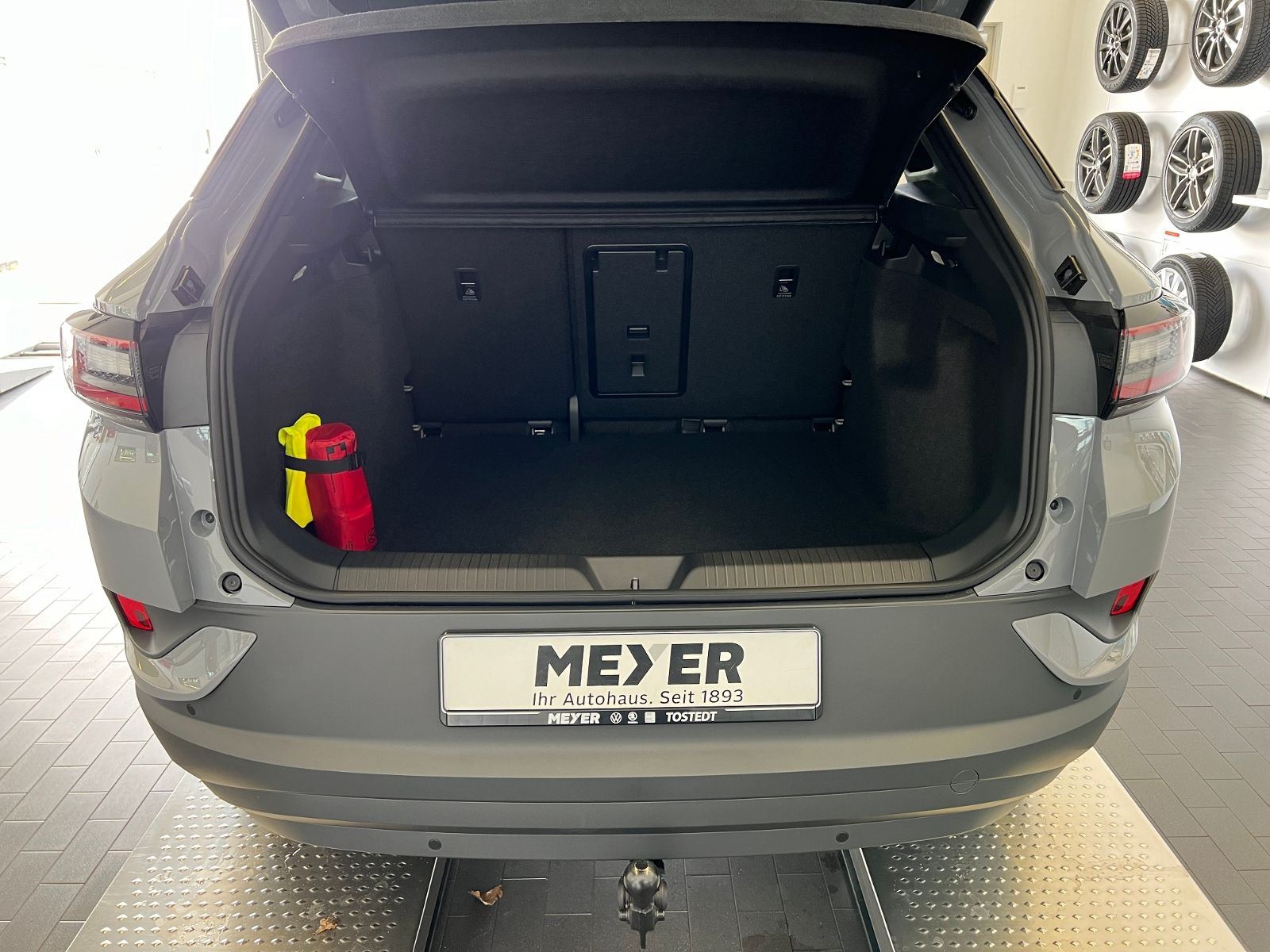 Fahrzeugabbildung Volkswagen ID.4  Pro 210 kW (286 PS) 77 kWh *AHK, Navi*