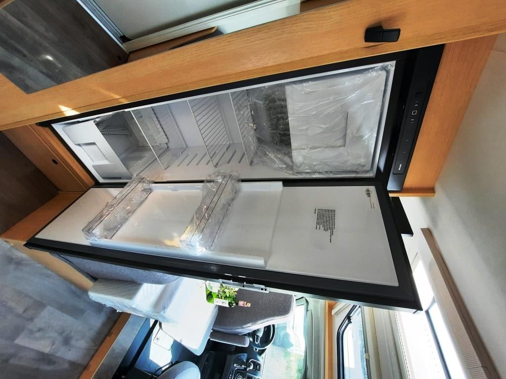 Fahrzeug Übersicht 14 Fahrzeugabbildung Sunlight V 67S ADVENTURE EDITION Verfüg./Sparen Sie 6.940