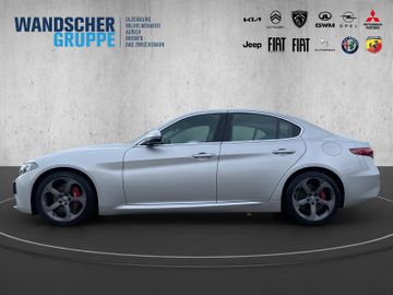 Alfa Romeo GIULIA 2.2 JTDM Super *AHK*Winterpaket*Navi*