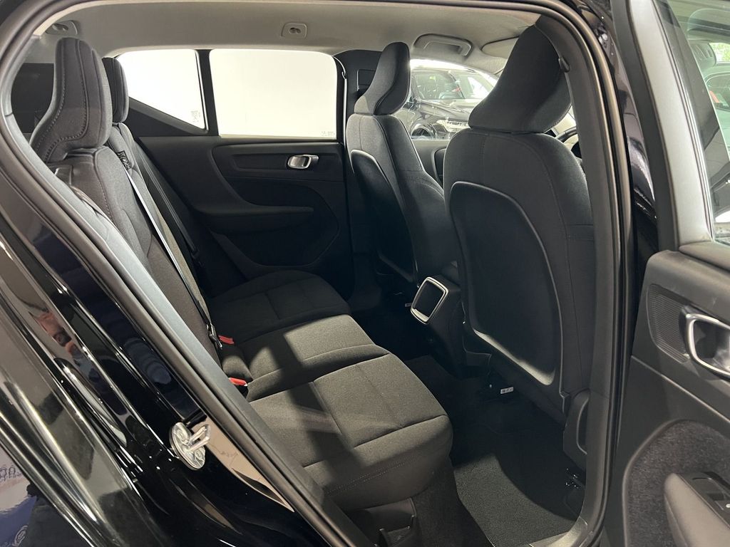 Volvo XC40 T3 Momentum Core Kamera LED WinterP Navi