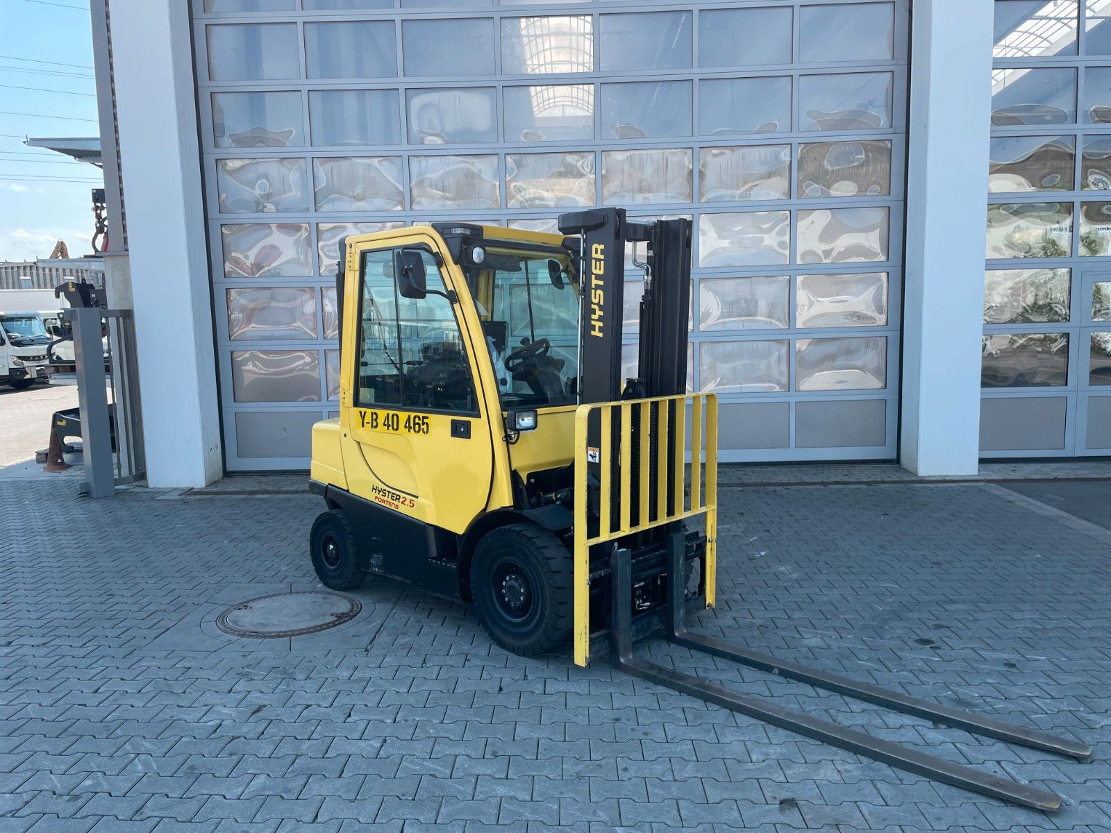 Fahrzeugabbildung Hyster H2.5FT / Duplex 3,3m / nur 948h / Waage