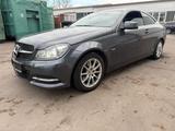 Mercedes-Benz C 250 C Coupe C 250 CDI BlueEfficiency - Mercedes-Benz C 250: Cdi Blueefficiency