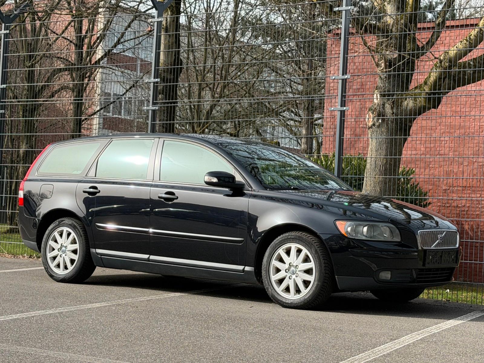 Volvo V50 Kombi 2.0 D Momentum