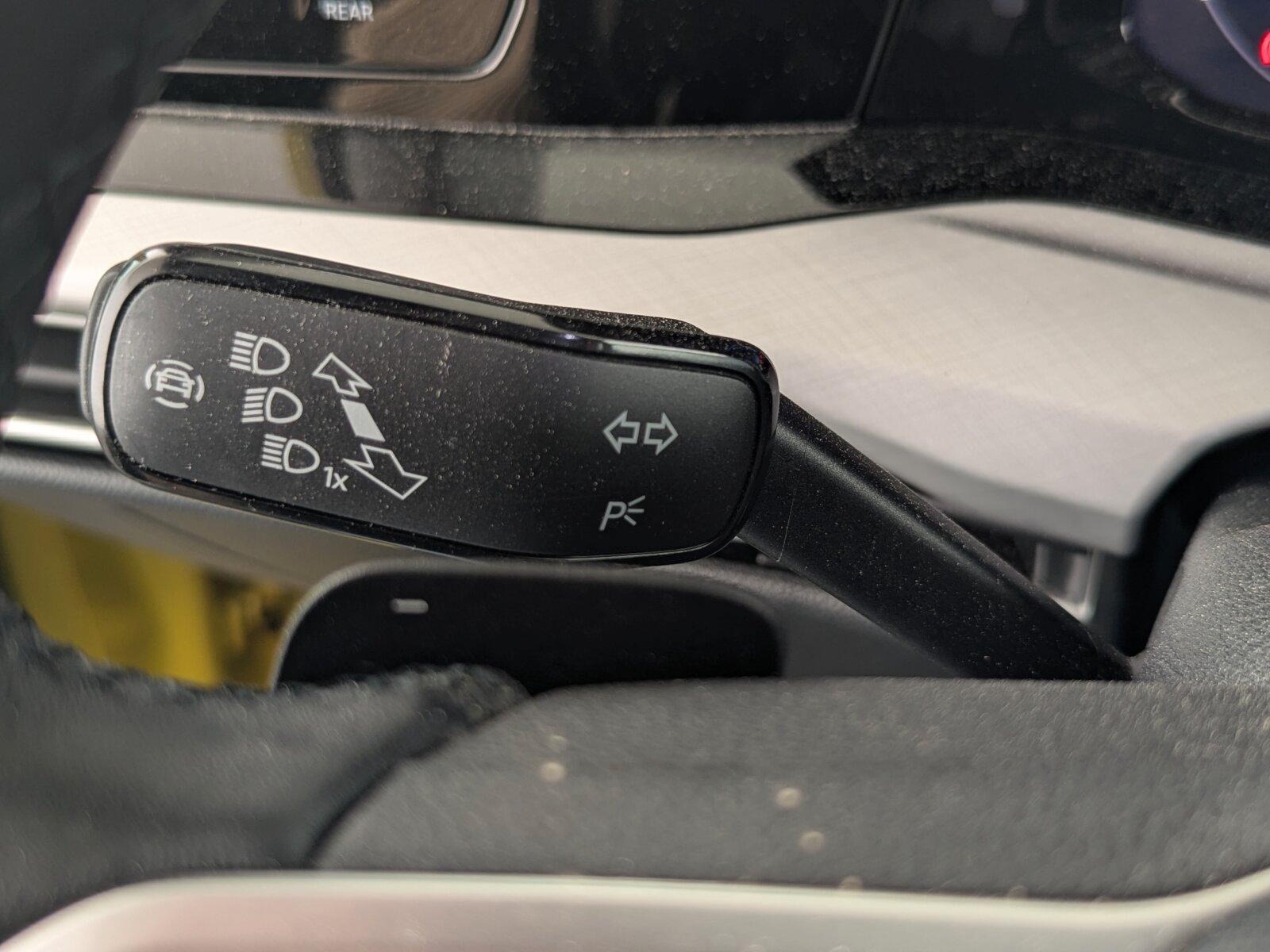 Volkswagen Golf VIII 1.5 eTSI Life OPF LED+NAVI+ACC+AHK+RFK, миниатюра 25