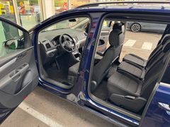 Fahrzeugabbildung Volkswagen Sharan 1,4 TSI DSG Comfortline 7 - Sitzer