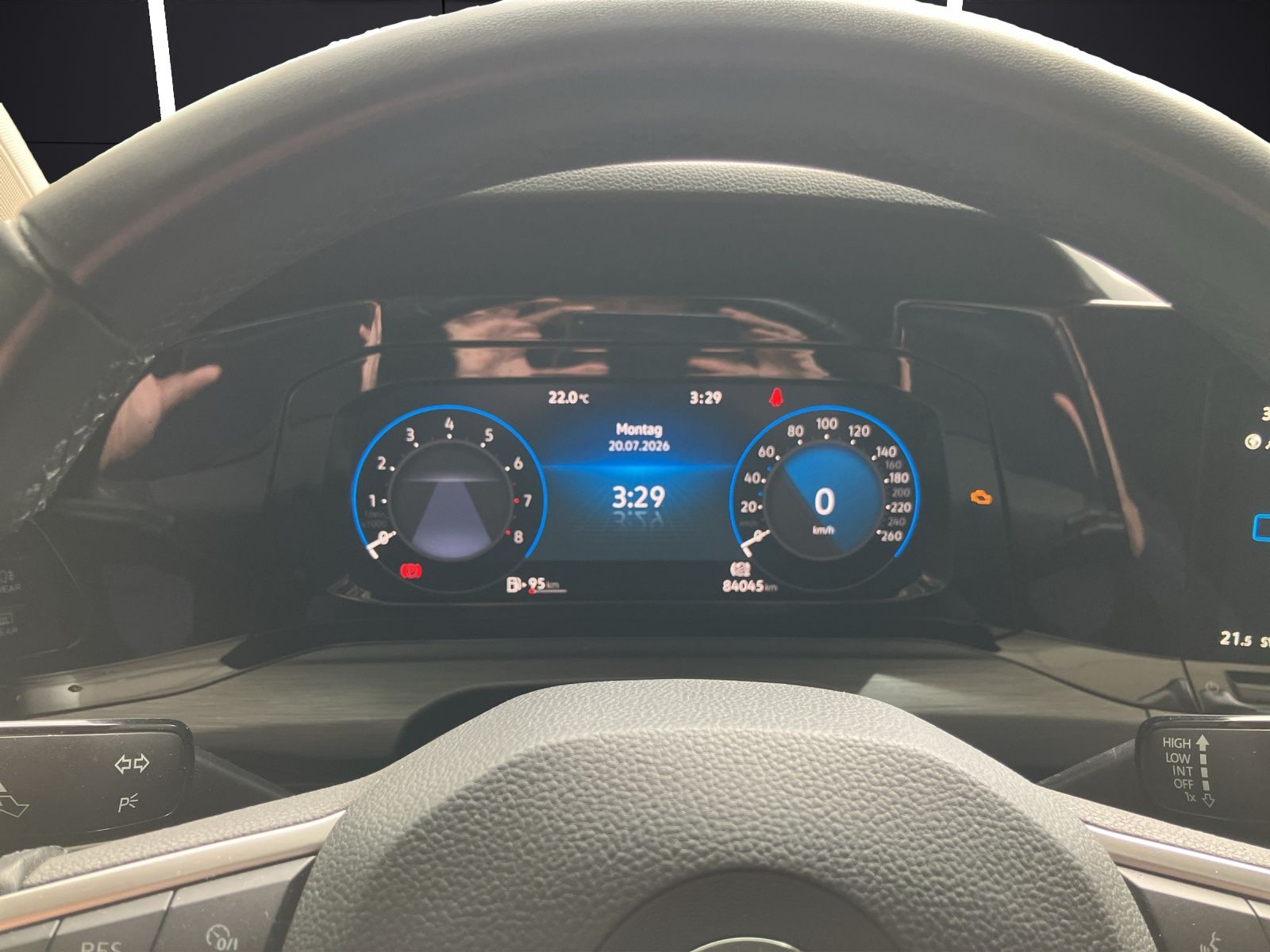 Fahrzeugabbildung Volkswagen Golf VIII Variant TSI Style LED ACC App-Connect