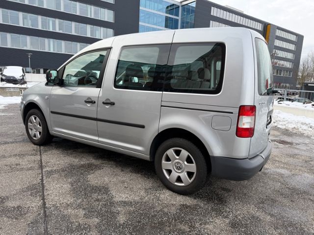 Fahrzeugabbildung Volkswagen Caddy Rollstuhlrampe