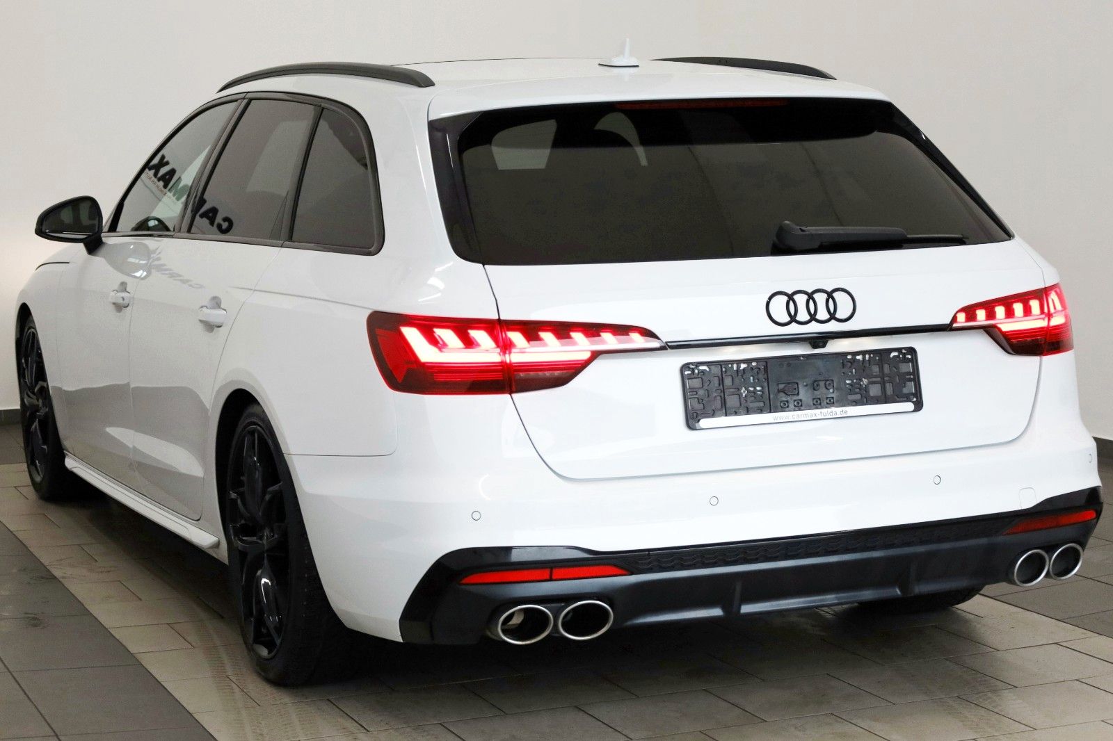 Fahrzeugabbildung Audi S4 Avant 3.0 TDI quattro TLeder,Navi,LED,PanDach