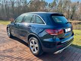 Mercedes-Benz GLC 400d Standhzg Pano 8fach AHK Luft HeadU - Mercedes-Benz GLC 400: Von Privat