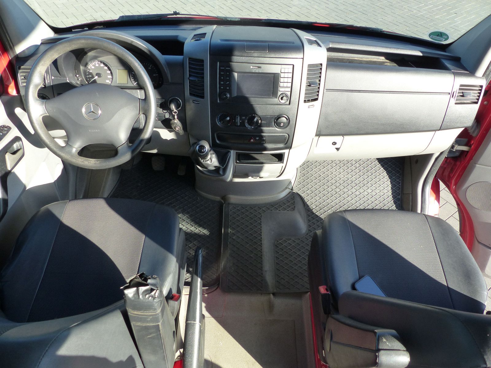Fahrzeugabbildung Mercedes-Benz Sprinter 316 CDI Mixto