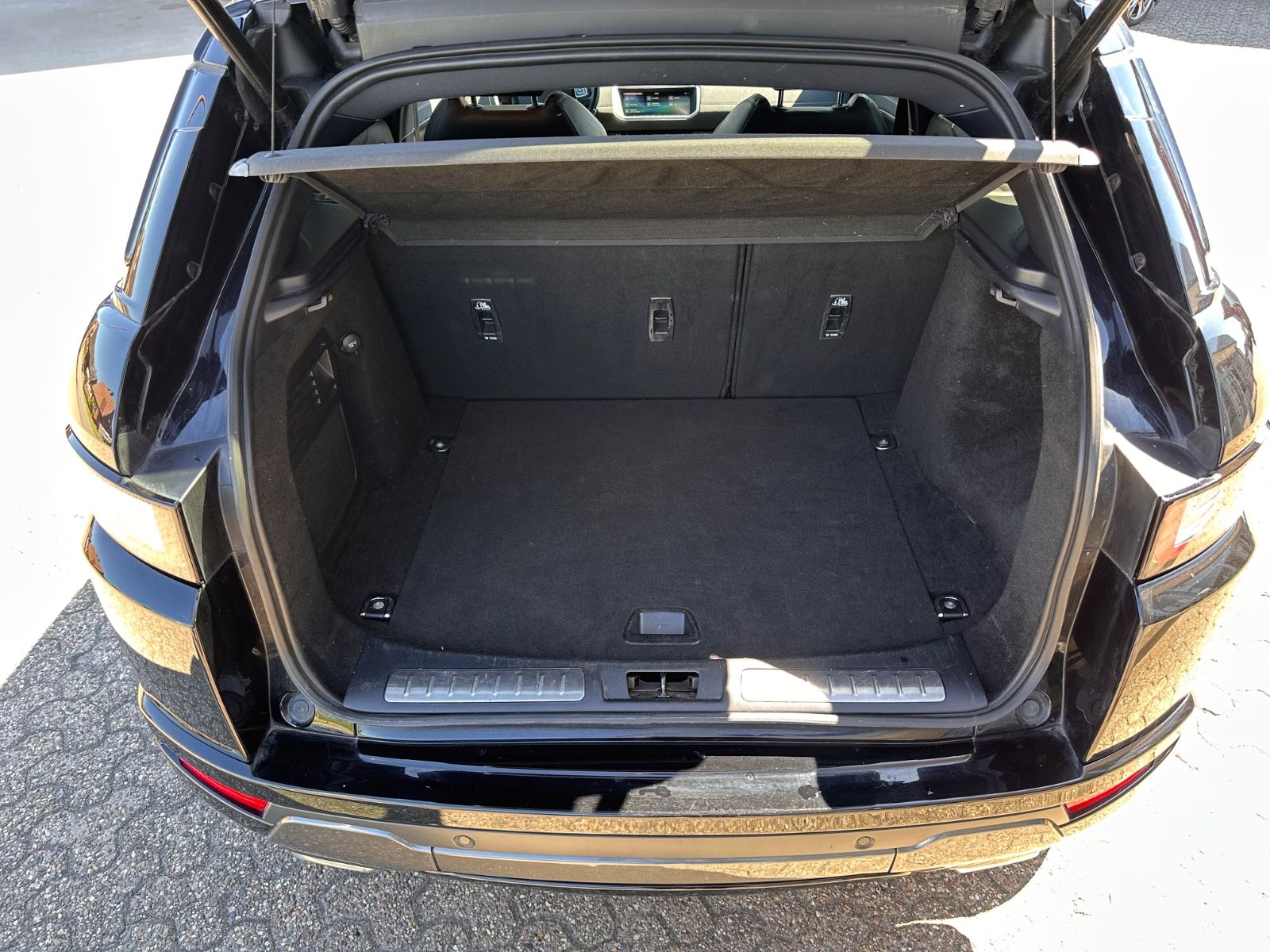 Fahrzeugabbildung Land Rover Range Rover Evoque 230 SD4 HSE Dynamic AHK/SOUND