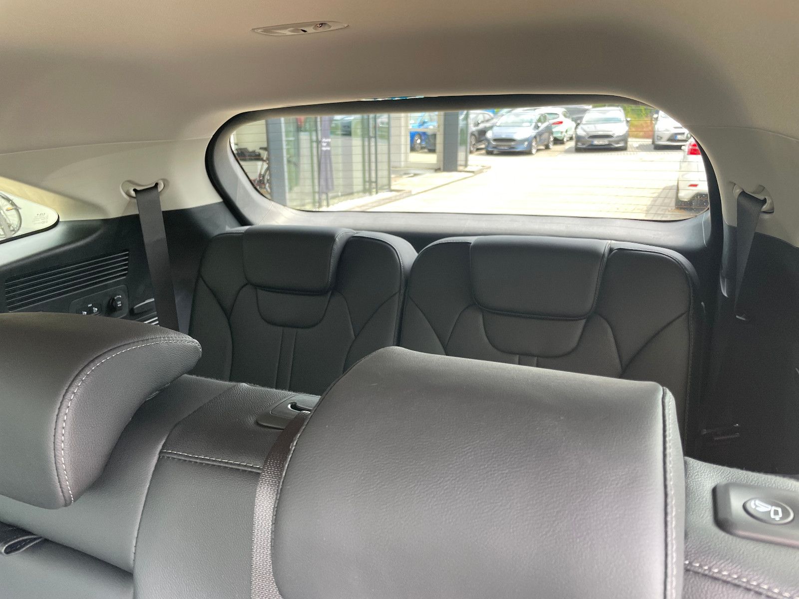 Fahrzeugabbildung Kia Sorento AWD SPIRIT Leder, 7Sitze