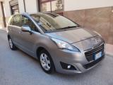 Peugeot 5008 BlueHDi 115cv SeS Business 7 posti - gebrauchte Peugeot 5008 aus dem Jahr 2015