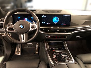 BMW X7 M60 - 10