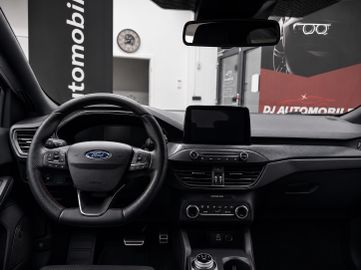 Ford Focus - 11